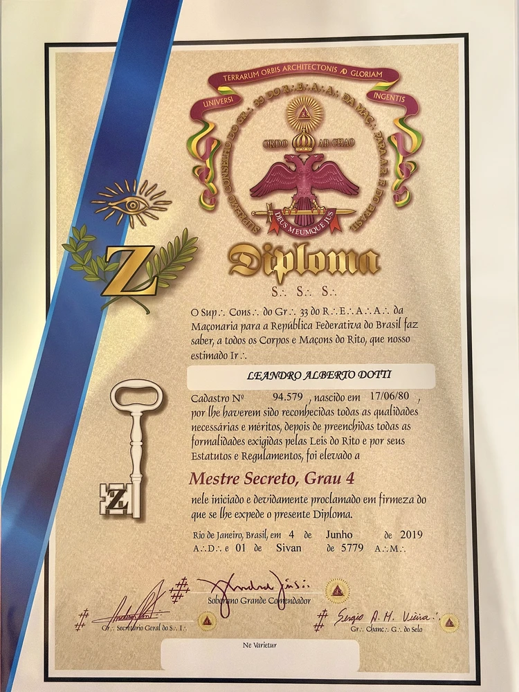 Diploma de Mestre Secreto · Grau 4, de Leandro Alberto Dotti